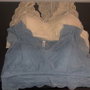 Set of 2 lace racer back bralettes 1x